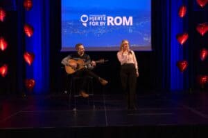 Kjærlighetskonsert med musikk og tale under Hjerterom for byrom, 2024.
